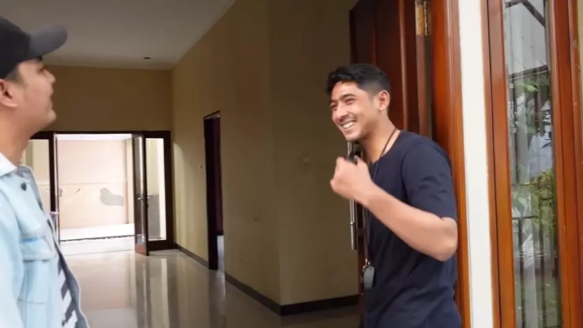 rumah baru arya saloka © 2021 YouTube rumah baru arya saloka © 2021 YouTube