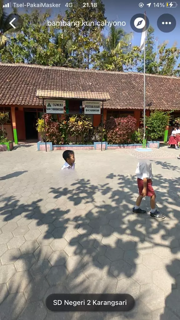 pejalan kaki terekam Street View © Twitter pejalan kaki terekam Street View © Twitter