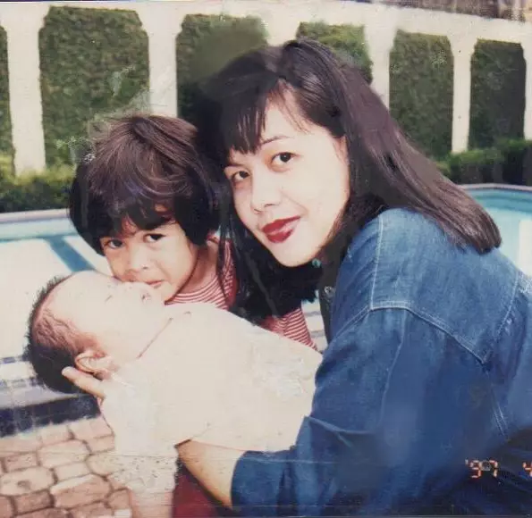 potret masa kecil maudy ayunda dan adik © instagram