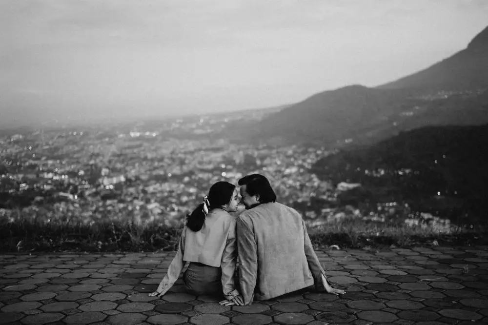 prewedding monokrom Jojo Clay © instagram prewedding monokrom Jojo Clay © instagram