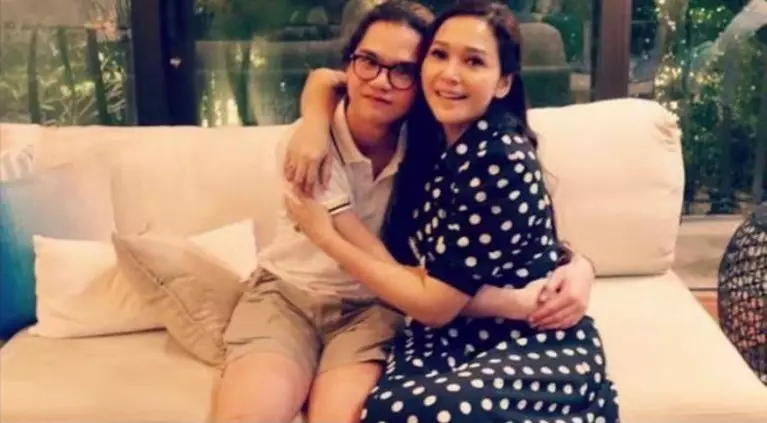 Potret Dul bareng Maia dari kecil hingga dewasa dari berbagai sumber