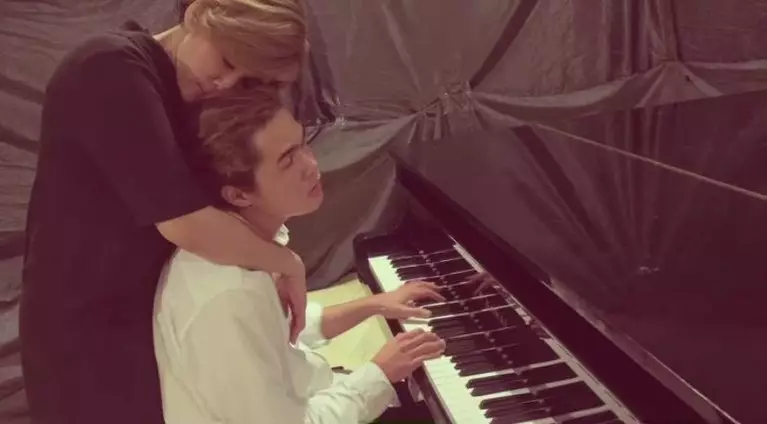 Potret Dul bareng Maia dari kecil hingga dewasa dari berbagai sumber