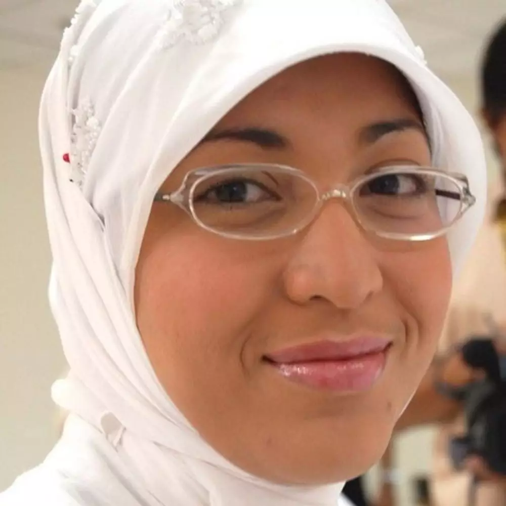 potret lawas devi permatasari berbagai sumber