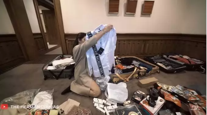 Ashanty buka oleh-oleh dari Turki © 2021 brilio.net