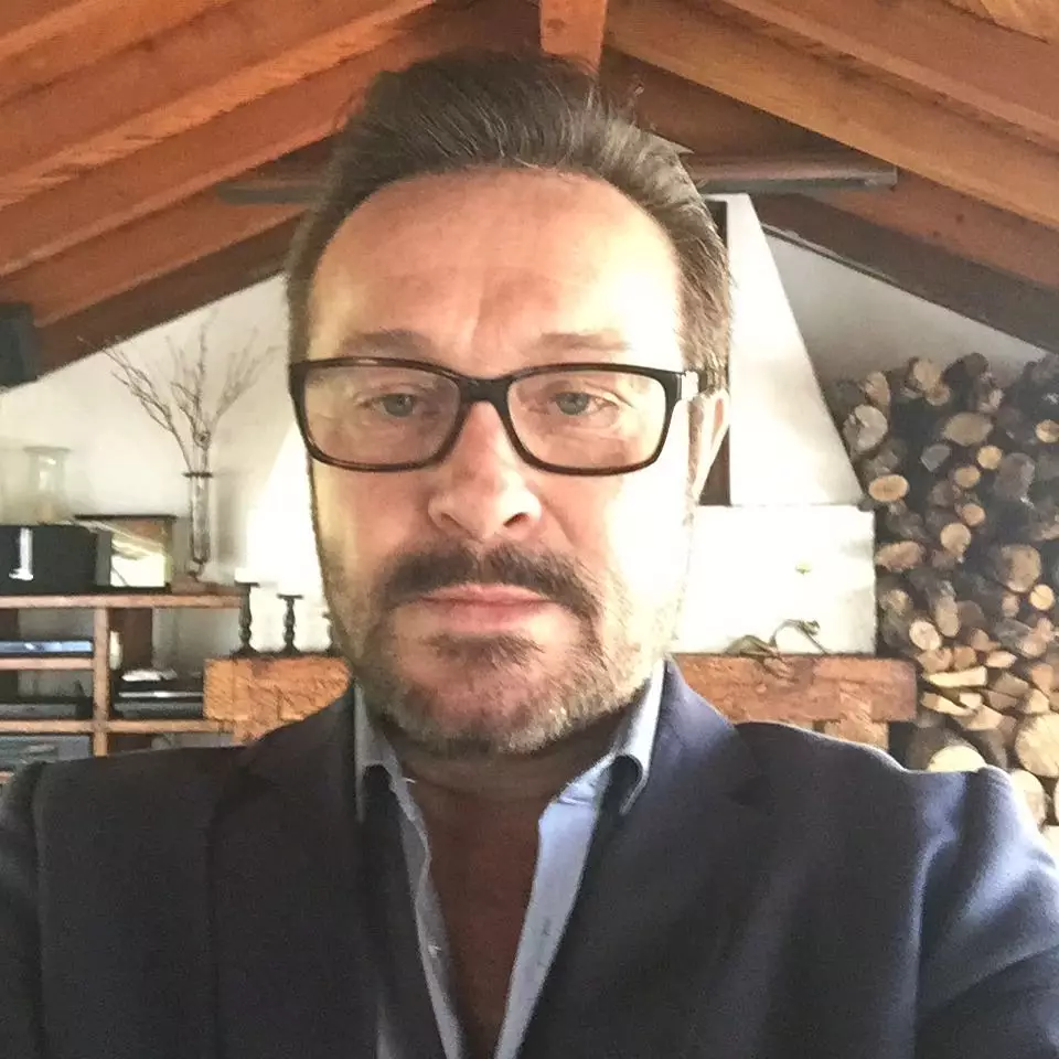 Potret terbaru Jorge Luis © 2021 brilio.net Potret terbaru Jorge Luis © 2021 brilio.net