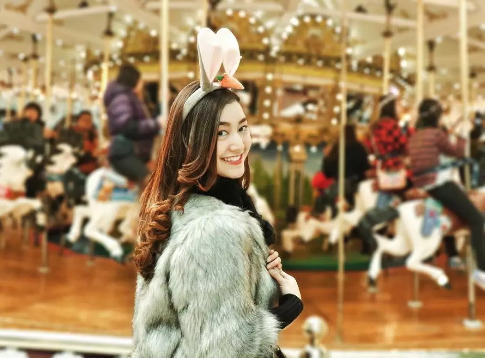 Potret aktris sinetron Badai Pasti Berlalu dengan tampilan flawless © Instagram Potret aktris sinetron Badai Pasti Berlalu dengan tampilan flawless © Instagram