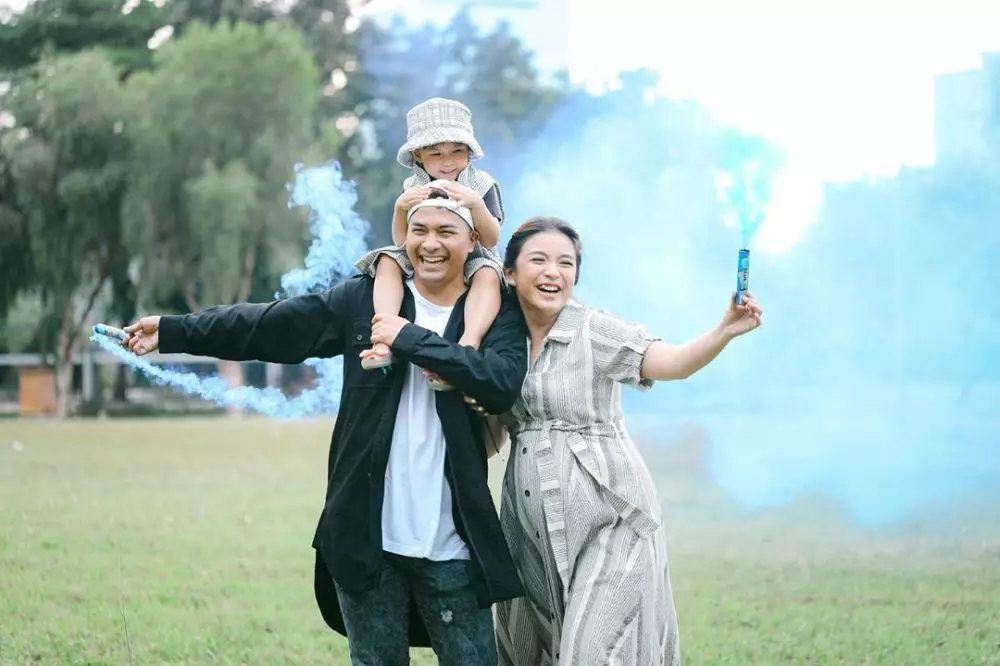 Momen 10 seleb umumkan gender reveal © berbagai sumber