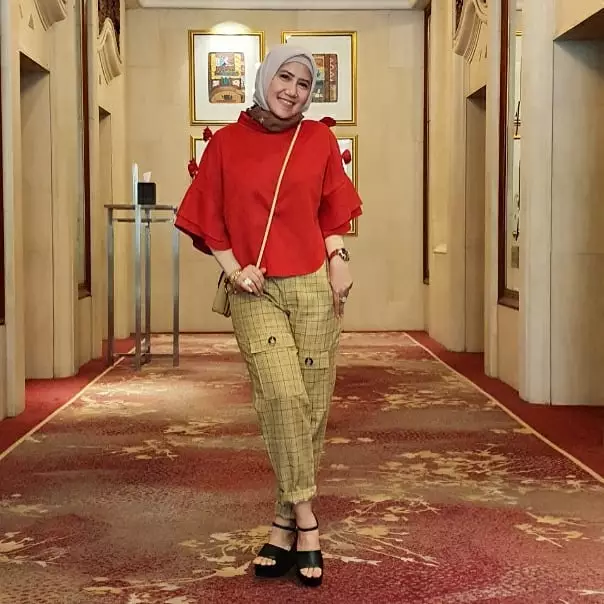 pedangdut mantap pakai hijab © 2021 berbagai sumber