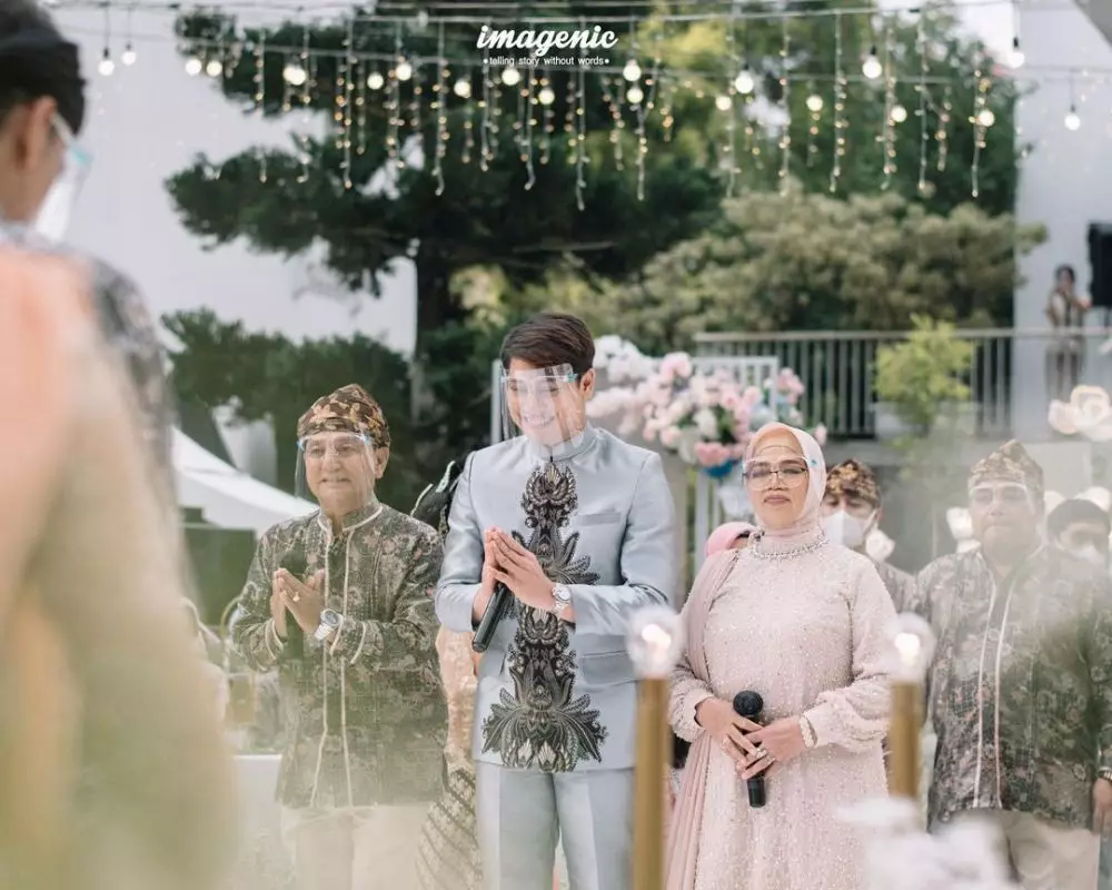 momen lamaran Lesty dan Billar © 2021 brilio.net