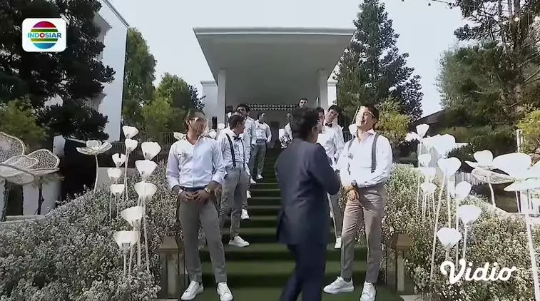 groomsmen dan bridesmaid Rizky Billar-Lesty © 2021 brilio.net