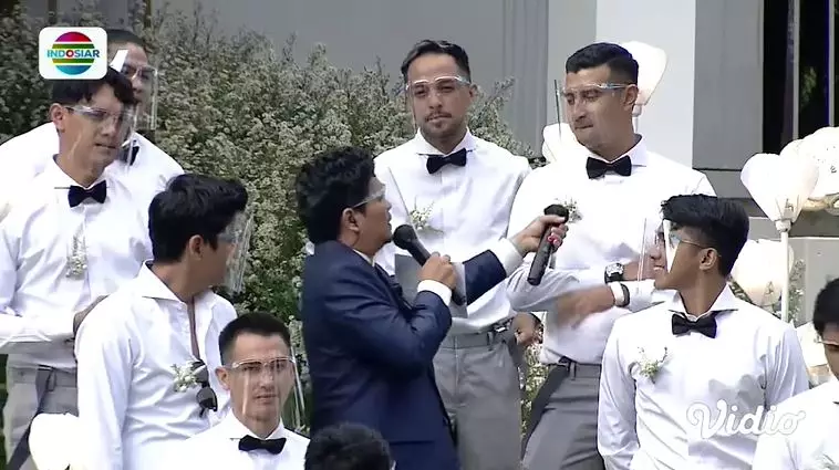 groomsmen dan bridesmaid Rizky Billar-Lesty © 2021 brilio.net