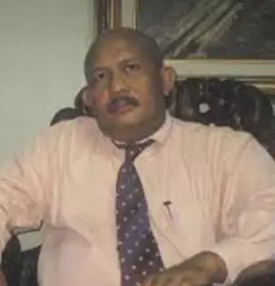 Aktor sinetron identik peran antagonis era 90-an dari berbagai sumber Aktor sinetron identik peran antagonis era 90-an dari berbagai sumber