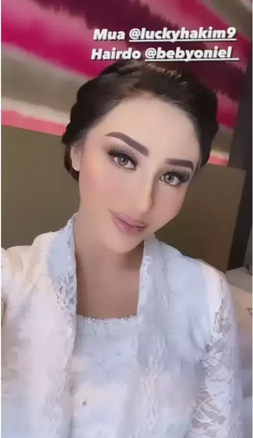 seleb hadiri lamaran Leslar © 2021 brilio.net