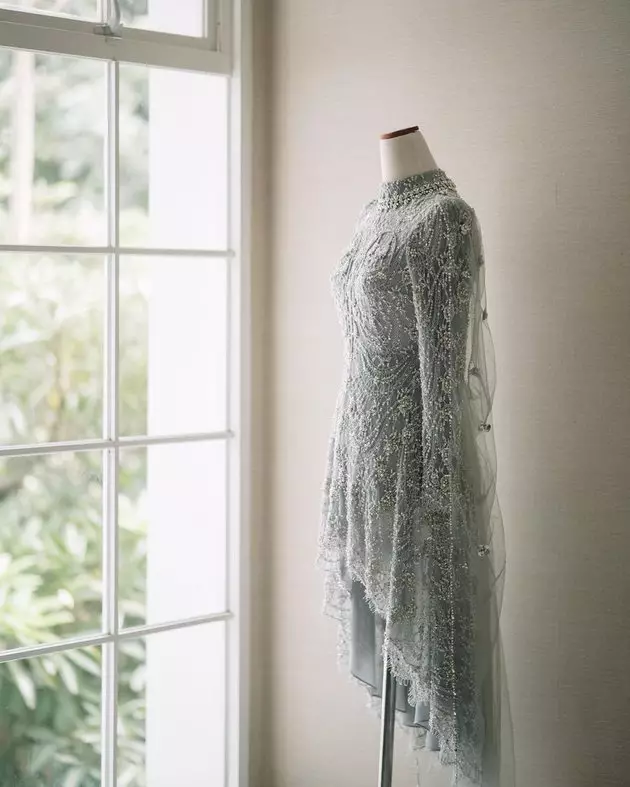 Detail kebaya lamaran Lesty Kejora © 2021 brilio.net