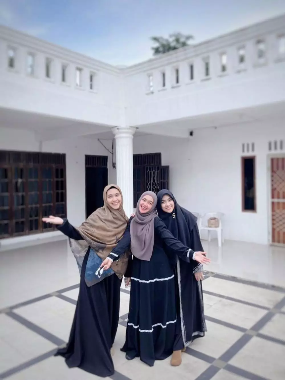 momen ria ricis pulang kampung berbagai sumber momen ria ricis pulang kampung berbagai sumber