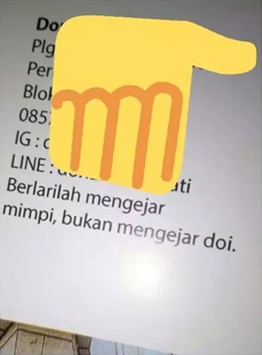 moto absurd buku tahunan © 2021 Twitter moto absurd buku tahunan © 2021 Twitter