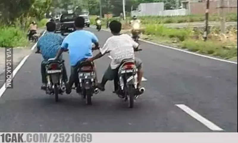 untung ada teman uji kekompakan © 2021 Berbagai sumber