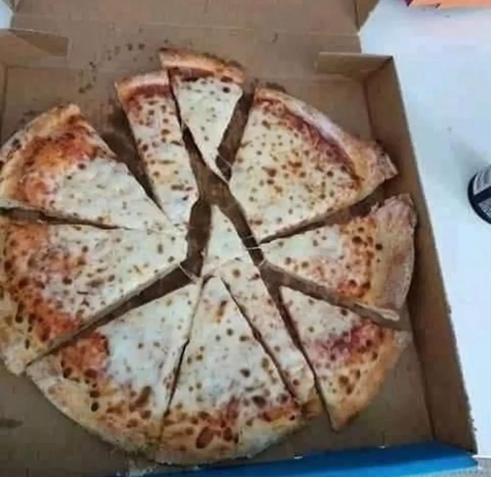 penampakan makanan cepat saji © 2021 Instagram