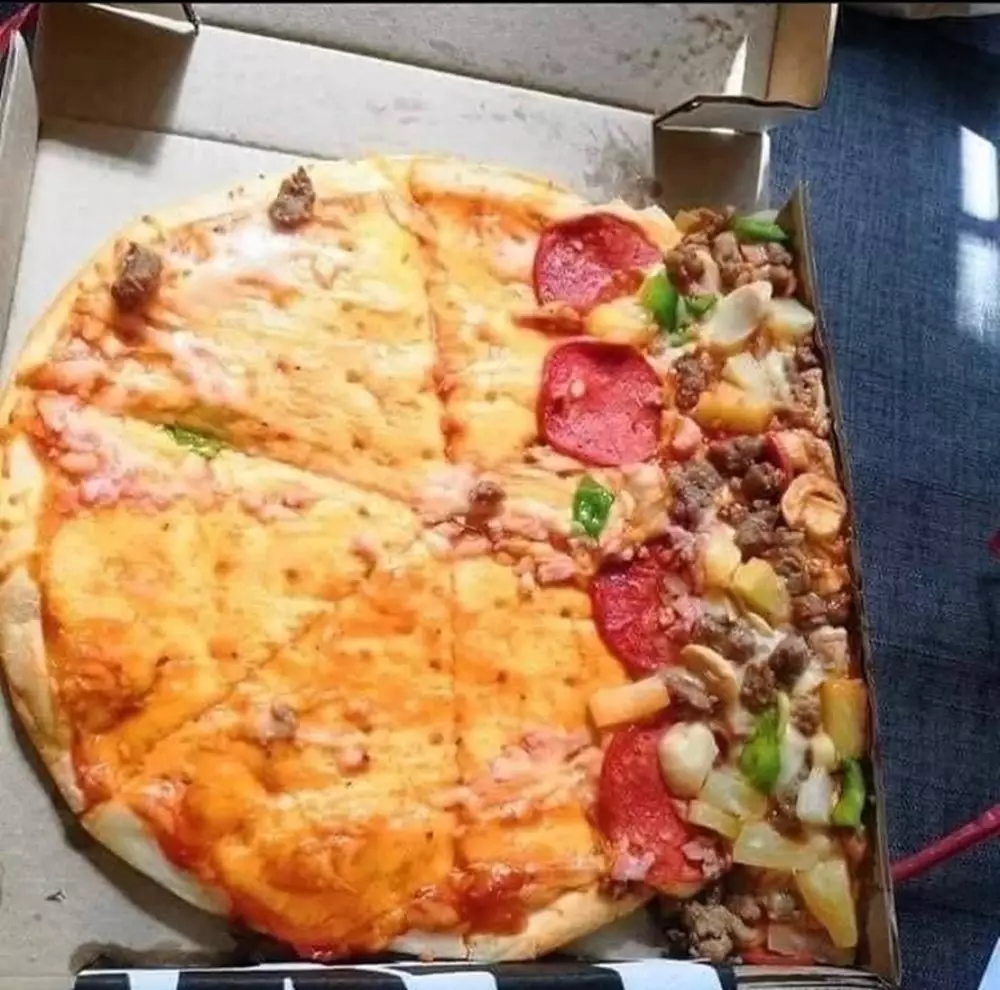 penampakan makanan cepat saji © 2021 Instagram