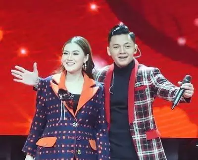 Momen Dory Harsa dampingi Nella © berbagai sumber Momen Dory Harsa dampingi Nella © berbagai sumber