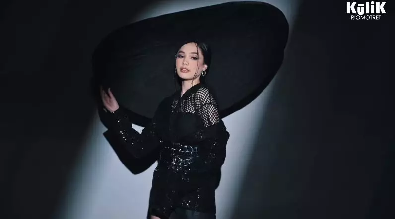 Gaya pemotretan Lea Ciarachel © 2021 brilio.net