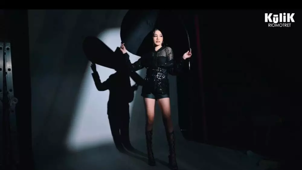 Gaya pemotretan Lea Ciarachel © 2021 brilio.net