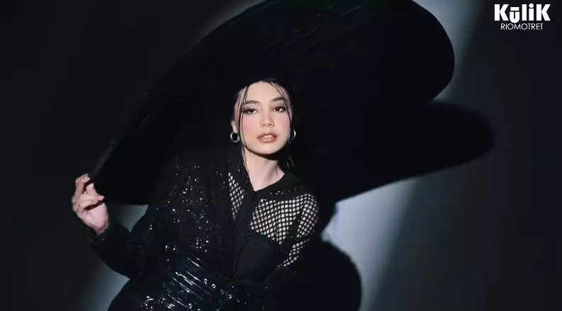 Gaya pemotretan Lea Ciarachel © 2021 brilio.net