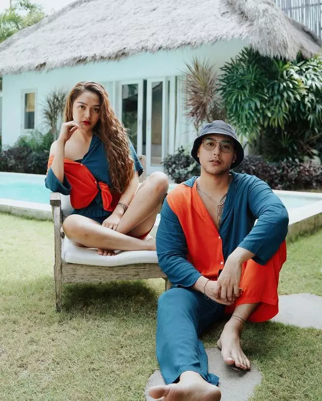 Gaya liburan Siti Badriah selama di Bali Instagram/@sitibadriahh