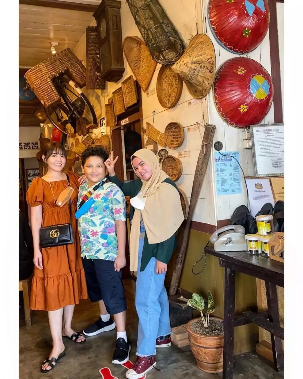 Momen Via Vallen berlibur ke Belitung © Instagram