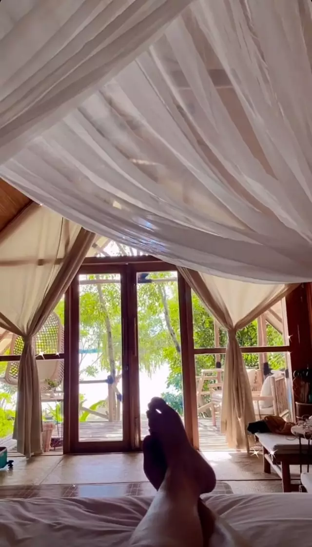 Momen Via Vallen berlibur ke Belitung © Instagram