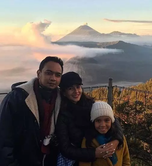 Potret mesra Meisya Siregar & Bebi © Instagram/@bebi_romeo dan Instagram/@meisya__siregar