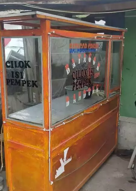 Tulisan lucu di gerobak batagor © berbagai sumber