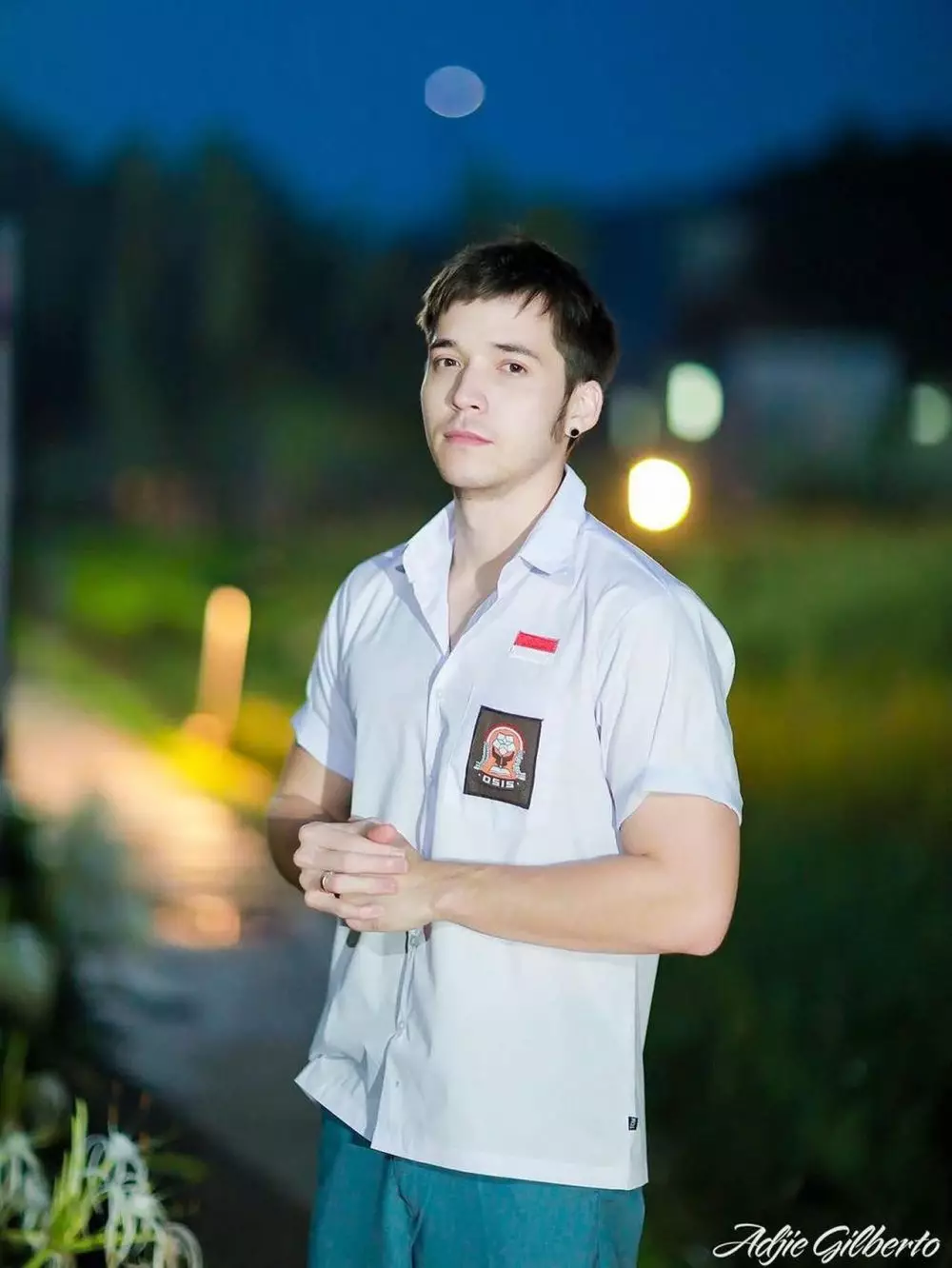 Potret Stefan William dalam berbagai kostum dari berbagai sumber Potret Stefan William dalam berbagai kostum dari berbagai sumber