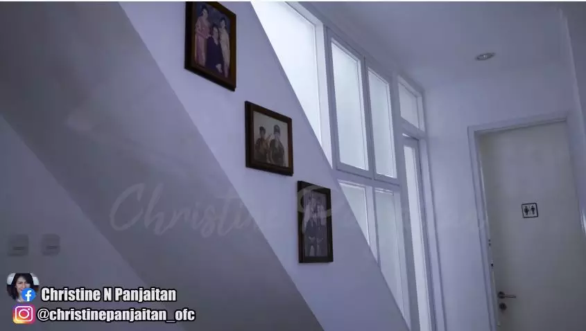 potret rumah masa kecil christine panjaitan © YouTube