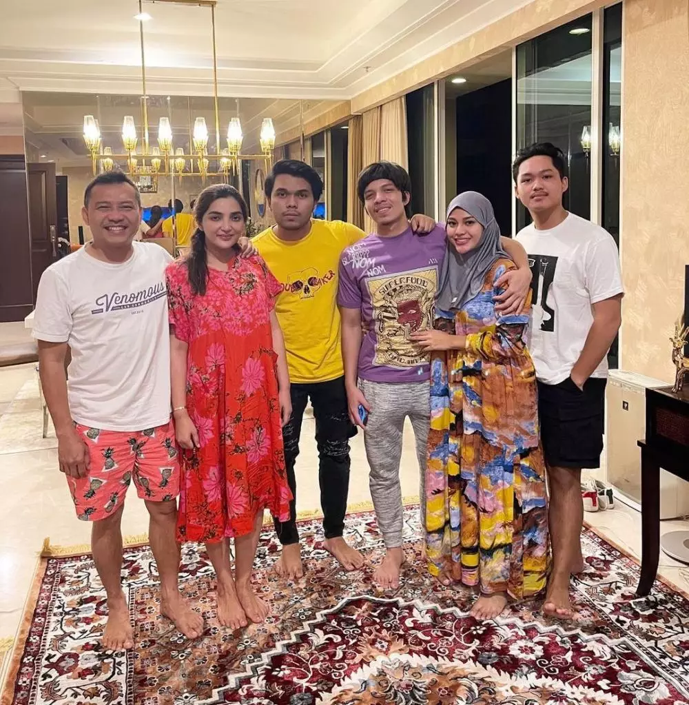 Ashanty kenakan daster © Instagram