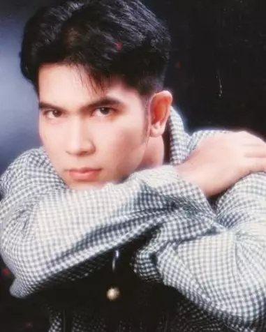 Potret lawas pemain sinetron Bunga di Tepi Jalan dari berbagai sumber