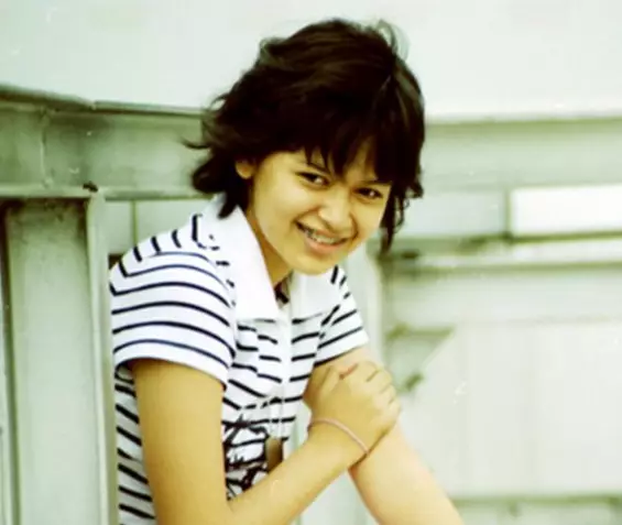 Potret lawas pemain sinetron Bunga di Tepi Jalan dari berbagai sumber