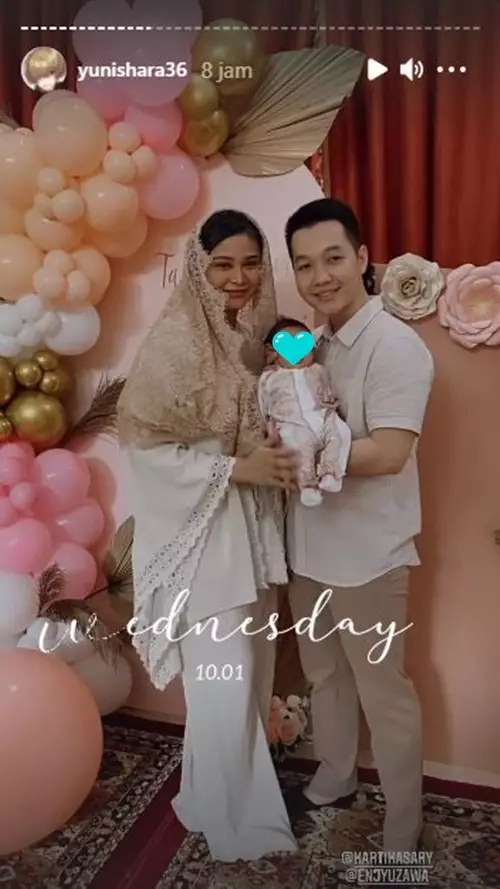 momen akikah anak kartika sary © 2021 Instagram momen akikah anak kartika sary © 2021 Instagram