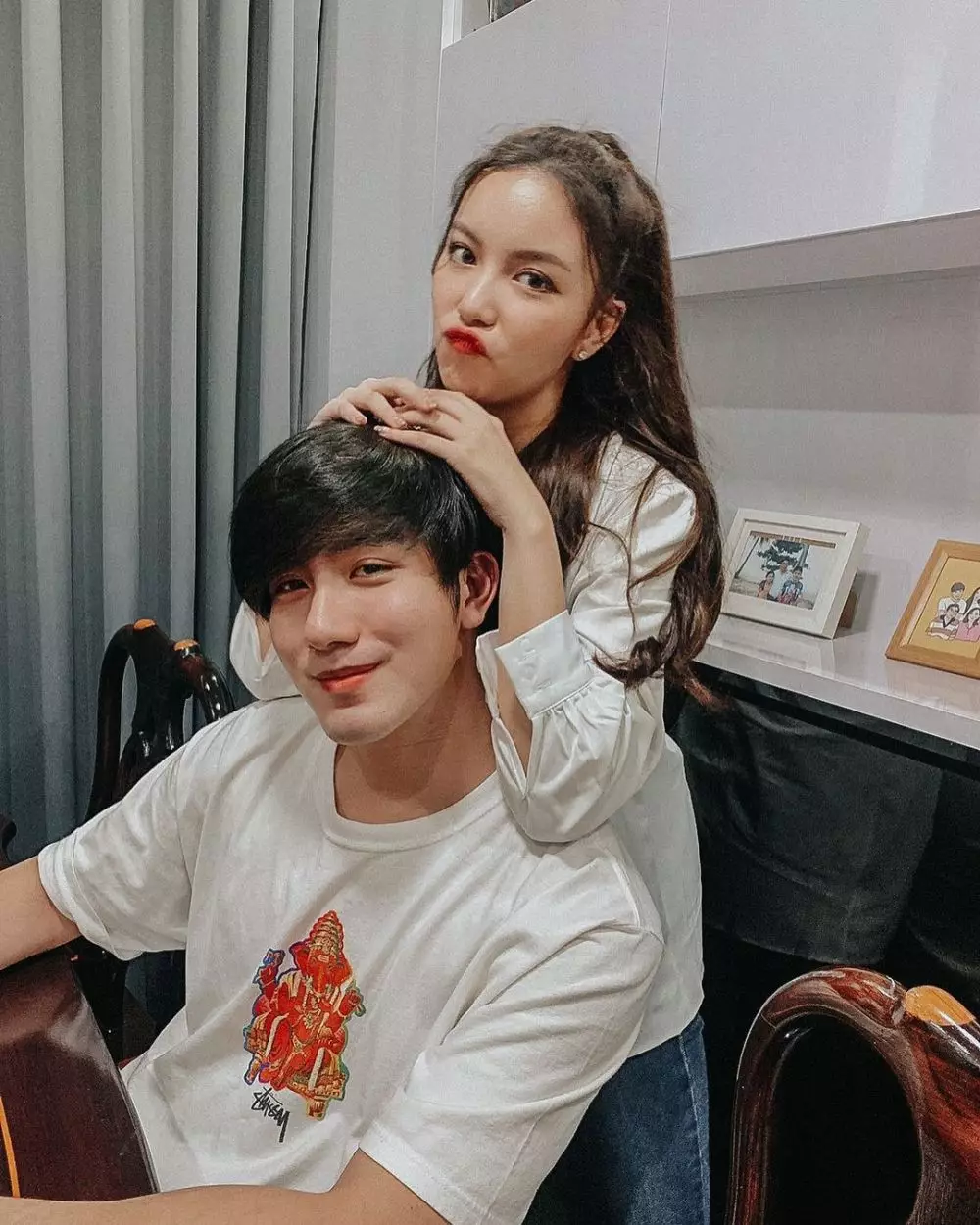 Potret kompak seleb Thailand bareng saudara kandungnya dari berbagai sumber Potret kompak seleb Thailand bareng saudara kandungnya dari berbagai sumber