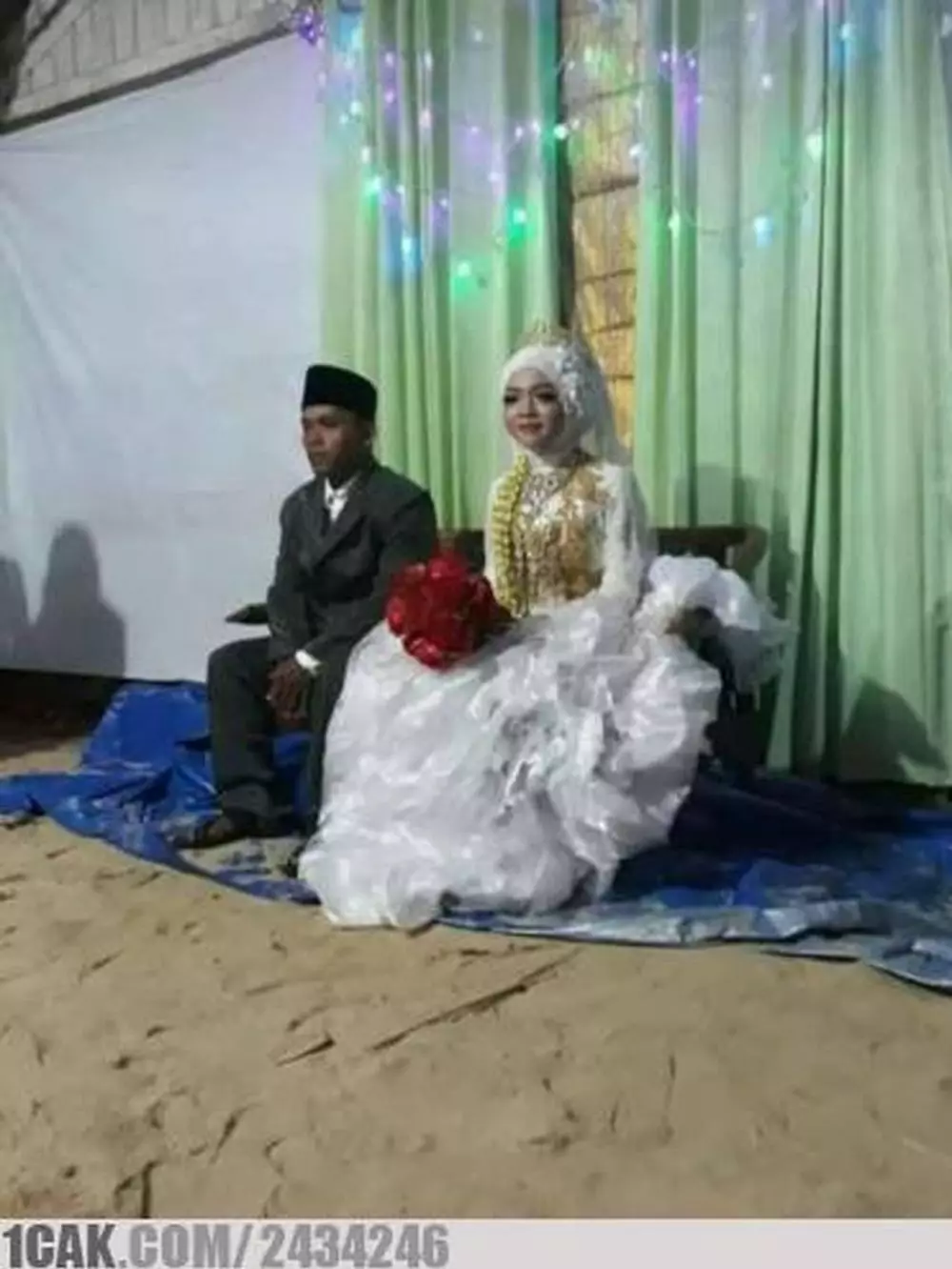 dekorasi resepsi pernikahan kocak © 2021 berbagai sumber