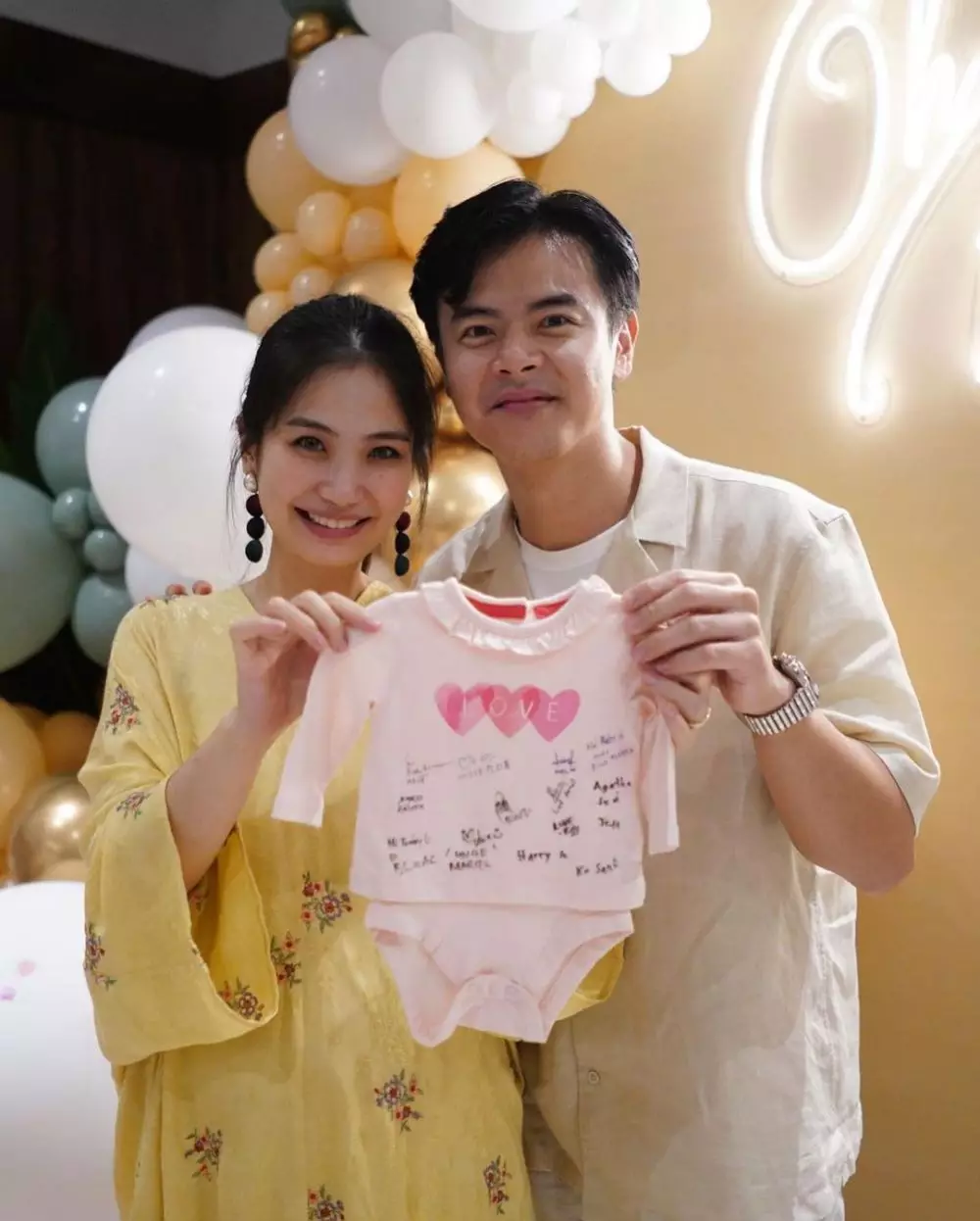 baby shower Fiona Anthony © Instagram baby shower Fiona Anthony © Instagram