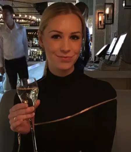 Pesona 10 WAGs timnas Denmark dan Belgia © berbagai sumber