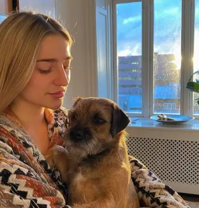 Pesona 10 WAGs timnas Denmark dan Belgia © berbagai sumber