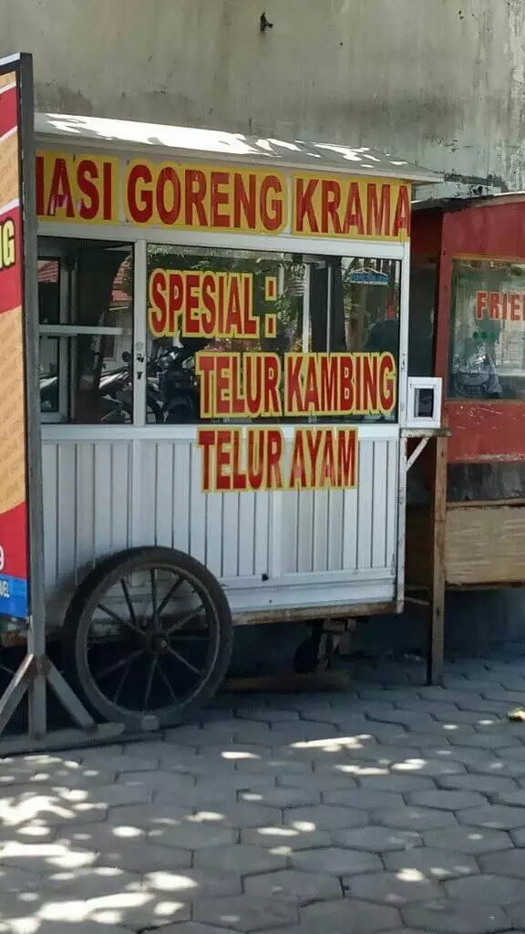 Tulisan lucu jualan nasi goreng © berbagai sumber