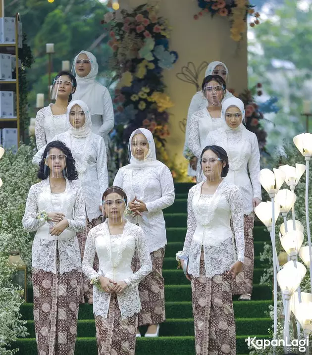 aisa maisa hadir di lamaran lesty kejora Berbagai sumber aisa maisa hadir di lamaran lesty kejora Berbagai sumber