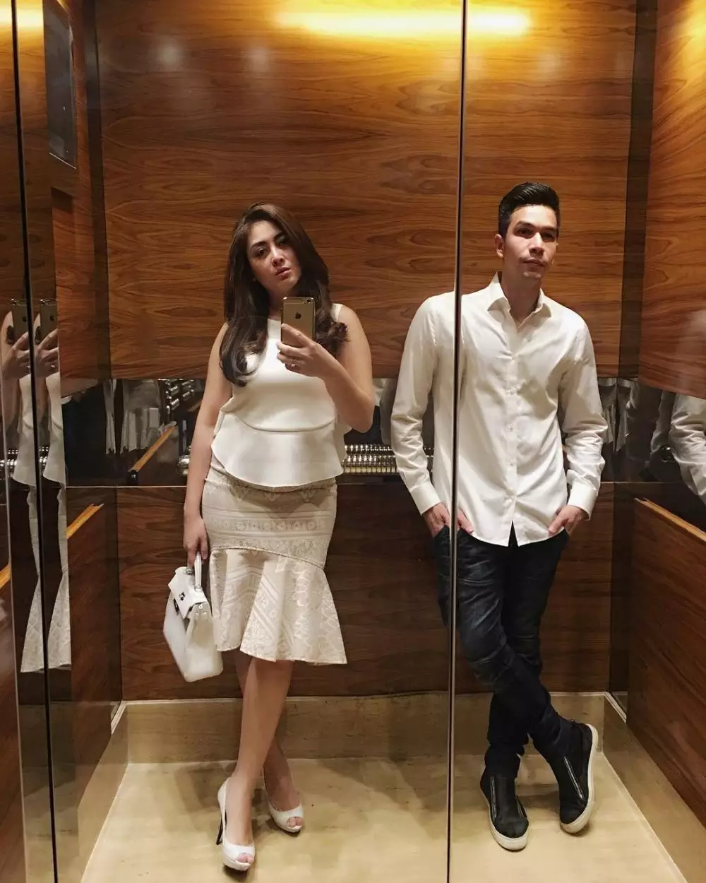 potret jonathan frizzy dan dhena devanka © instagram potret jonathan frizzy dan dhena devanka © instagram