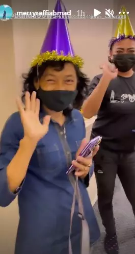 Momen surprise ulang tahun Merry Raffi Ahmad © Instagram/@merryraffiahmad Momen surprise ulang tahun Merry Raffi Ahmad © Instagram/@merryraffiahmad