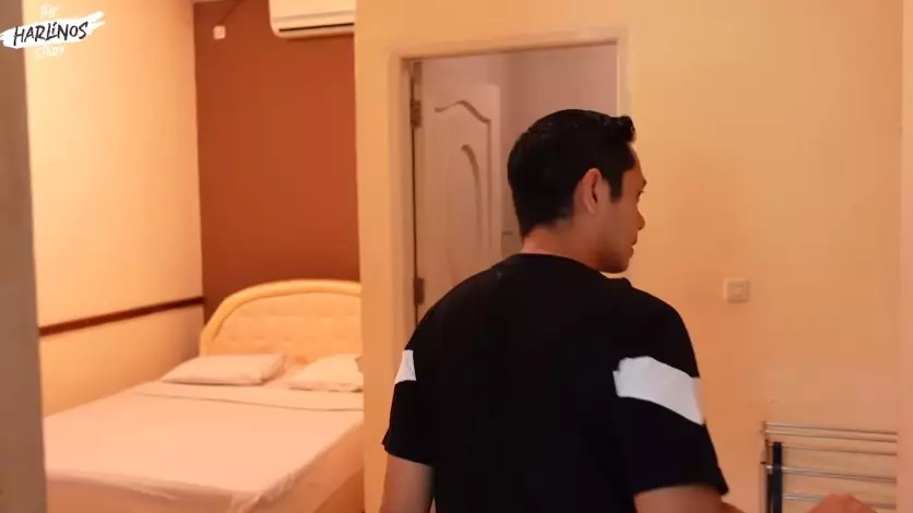 Penampakan kamar Dude Harlino di lokasi syuting YouTube/The Harlinos Story