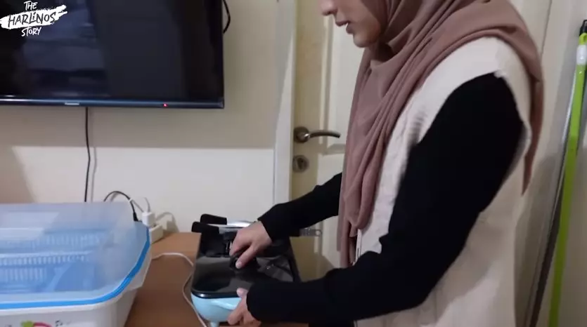 Penampakan kamar Dude Harlino di lokasi syuting YouTube/The Harlinos Story