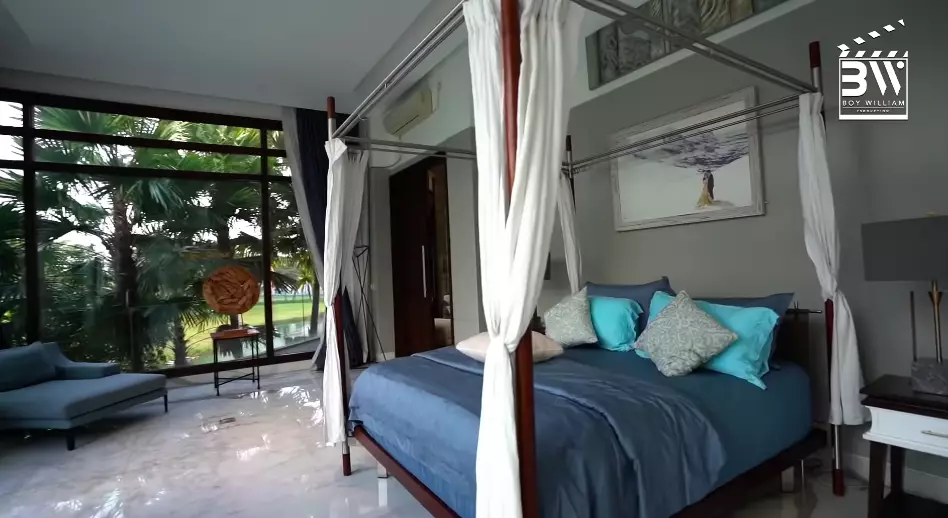 Potret kamar tidur 7 vokalis band © berbagai sumber